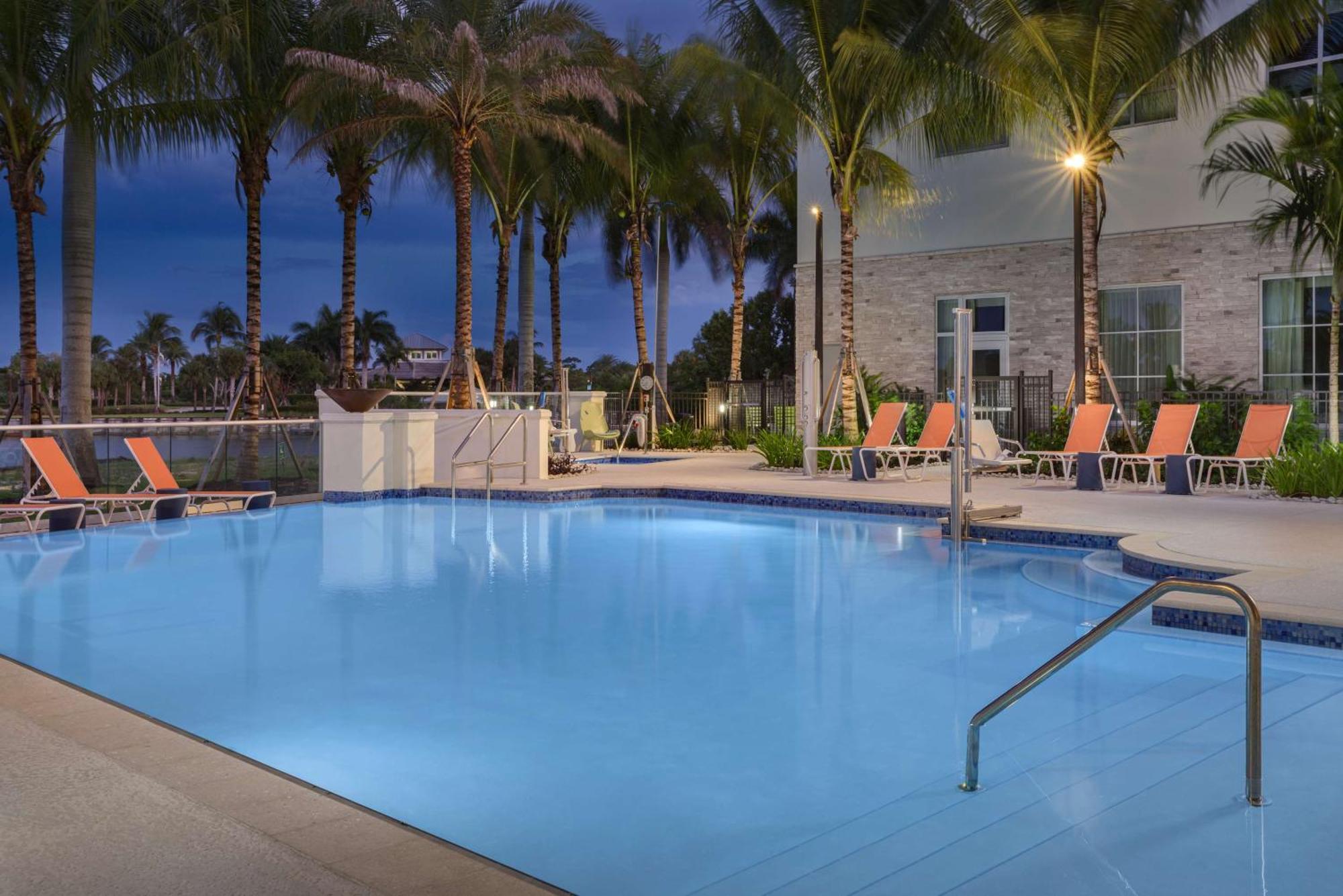 Hotel Hampton & Naples South Naples Manor