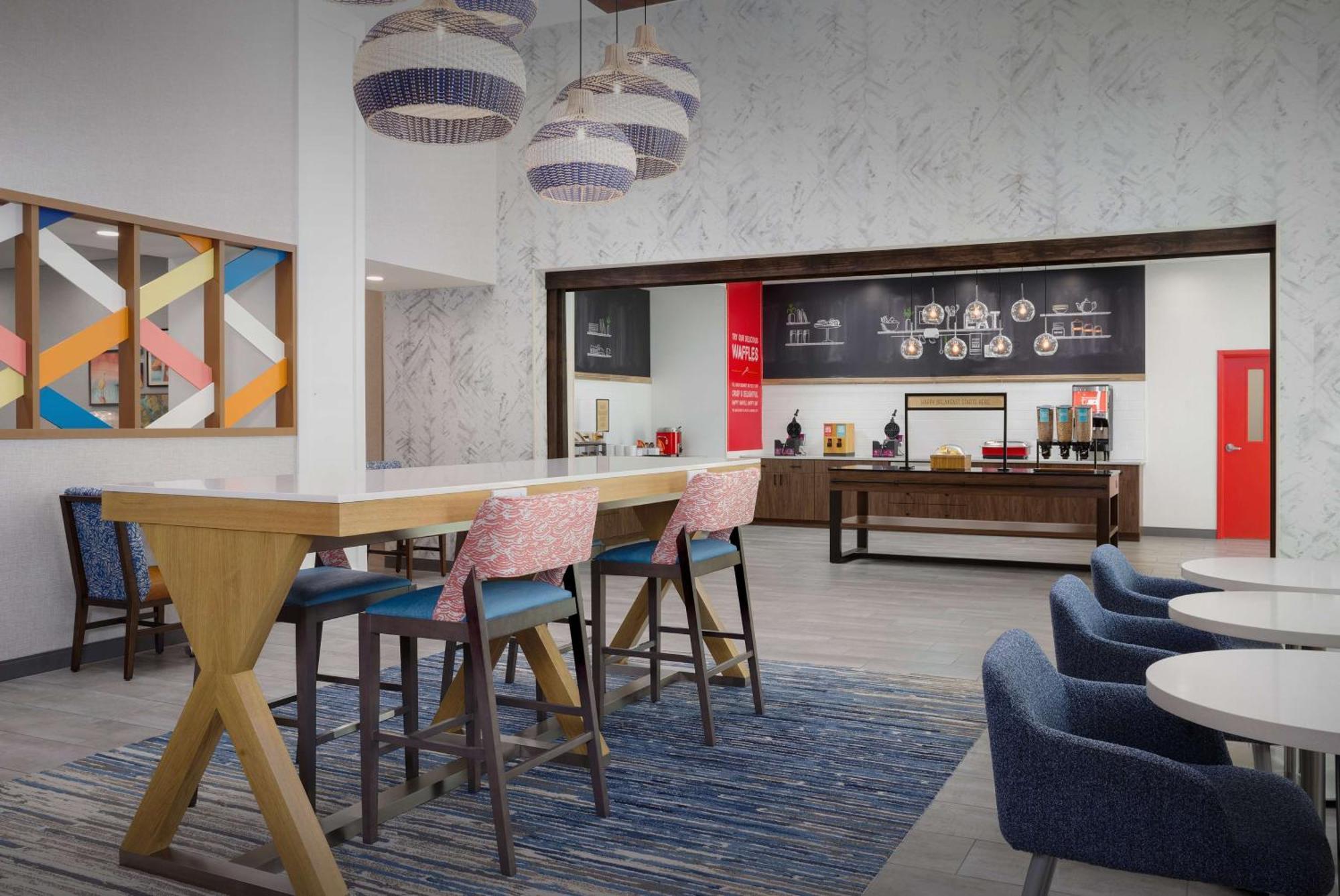 Hotel Hampton & Naples South 3*